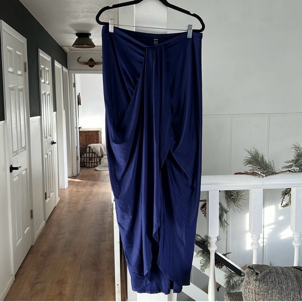 👠 Shein blue draped skirt with mini skirt lining size XL